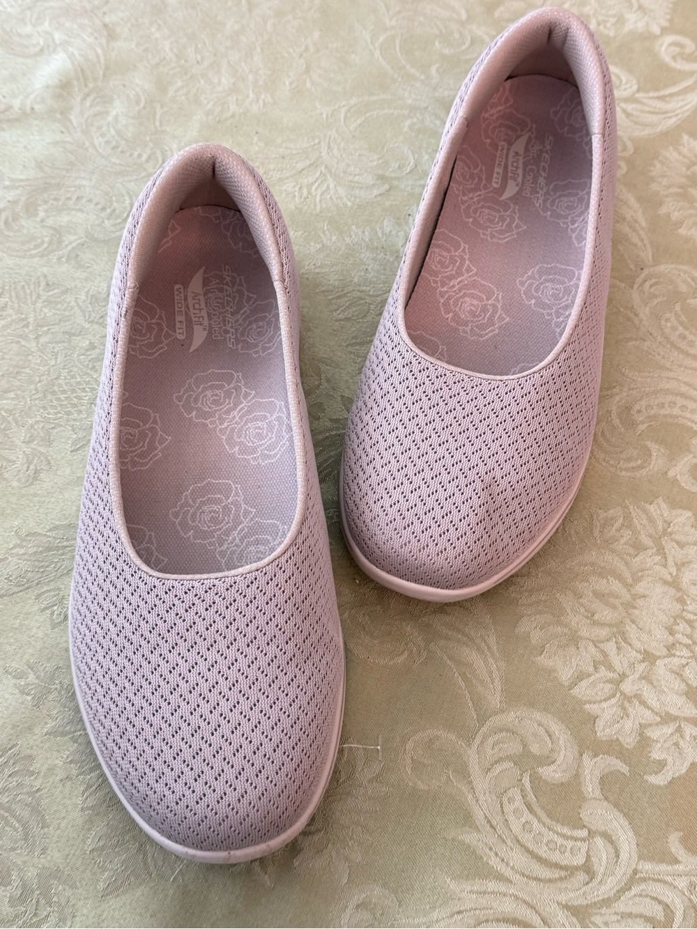 Skechers Slip-On Knit Flats in Light Pink